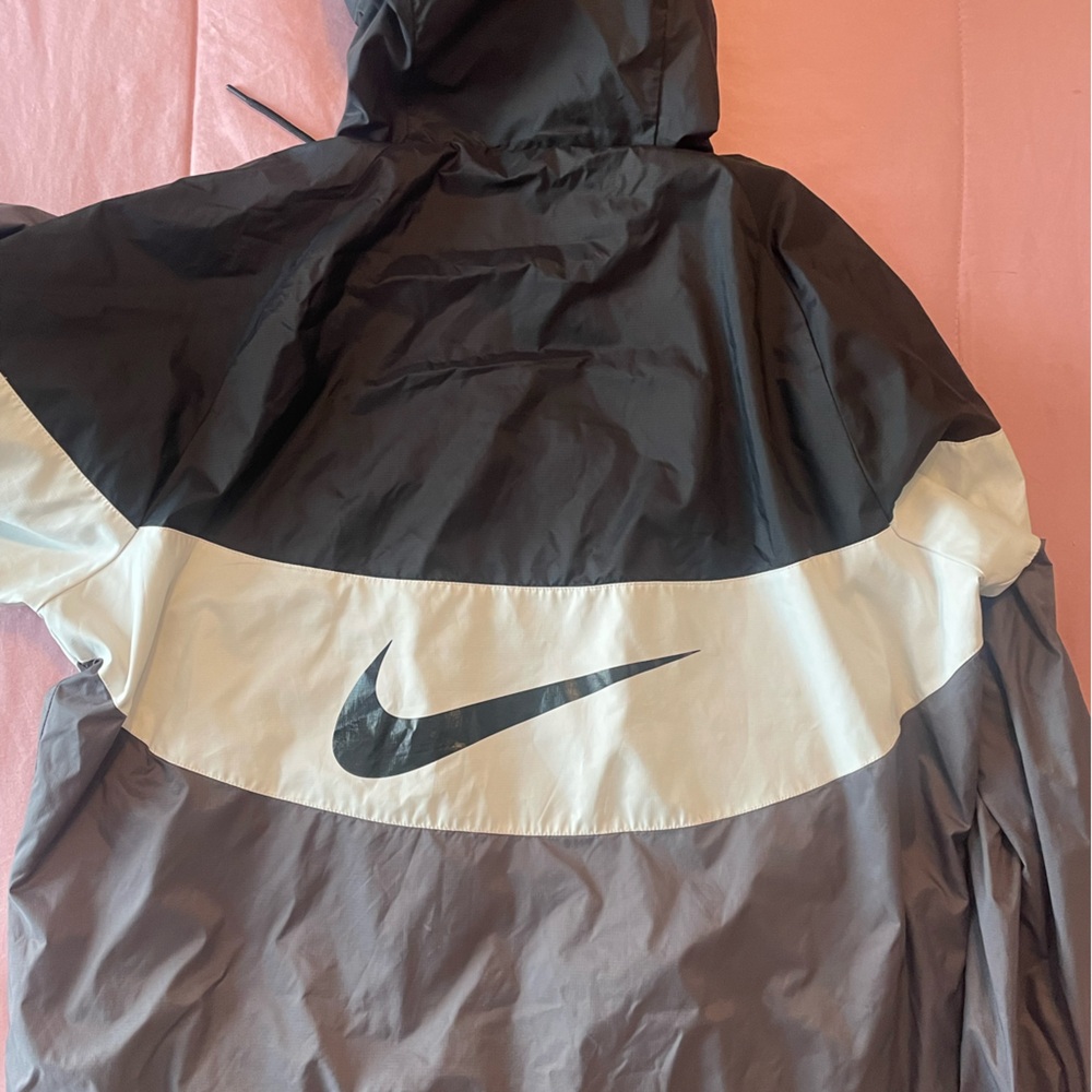 Nike windbreaker size M XL (W L) grey, white and black